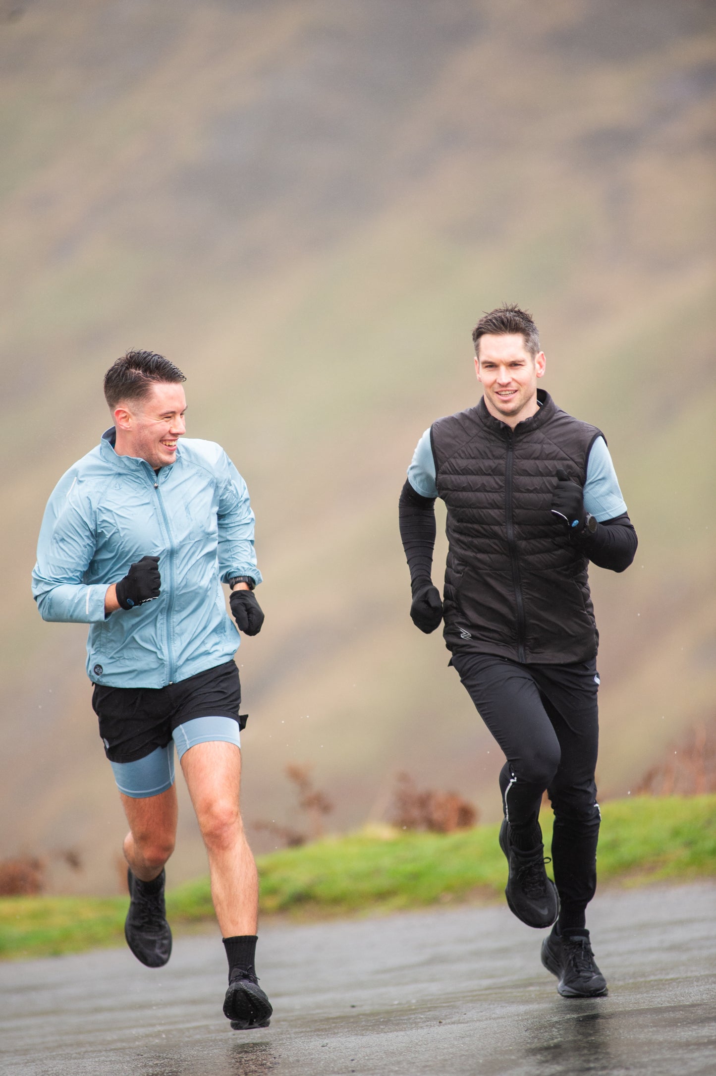 Water-Resistant Running Jacket with 2 zip pockets